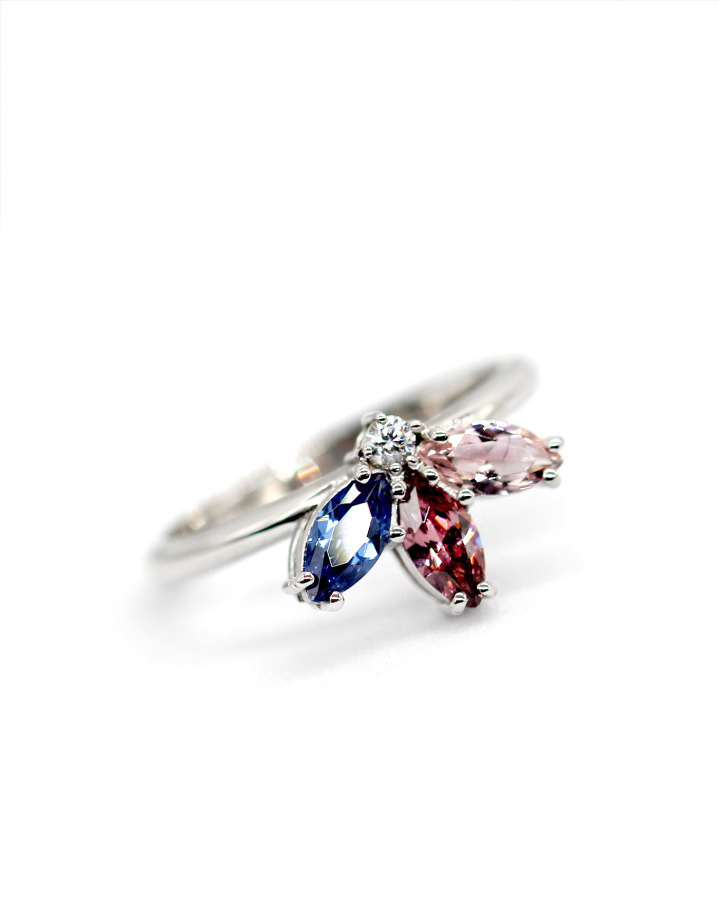 Flower Ring Fiore with Rhodolite and Sapphire  - 2