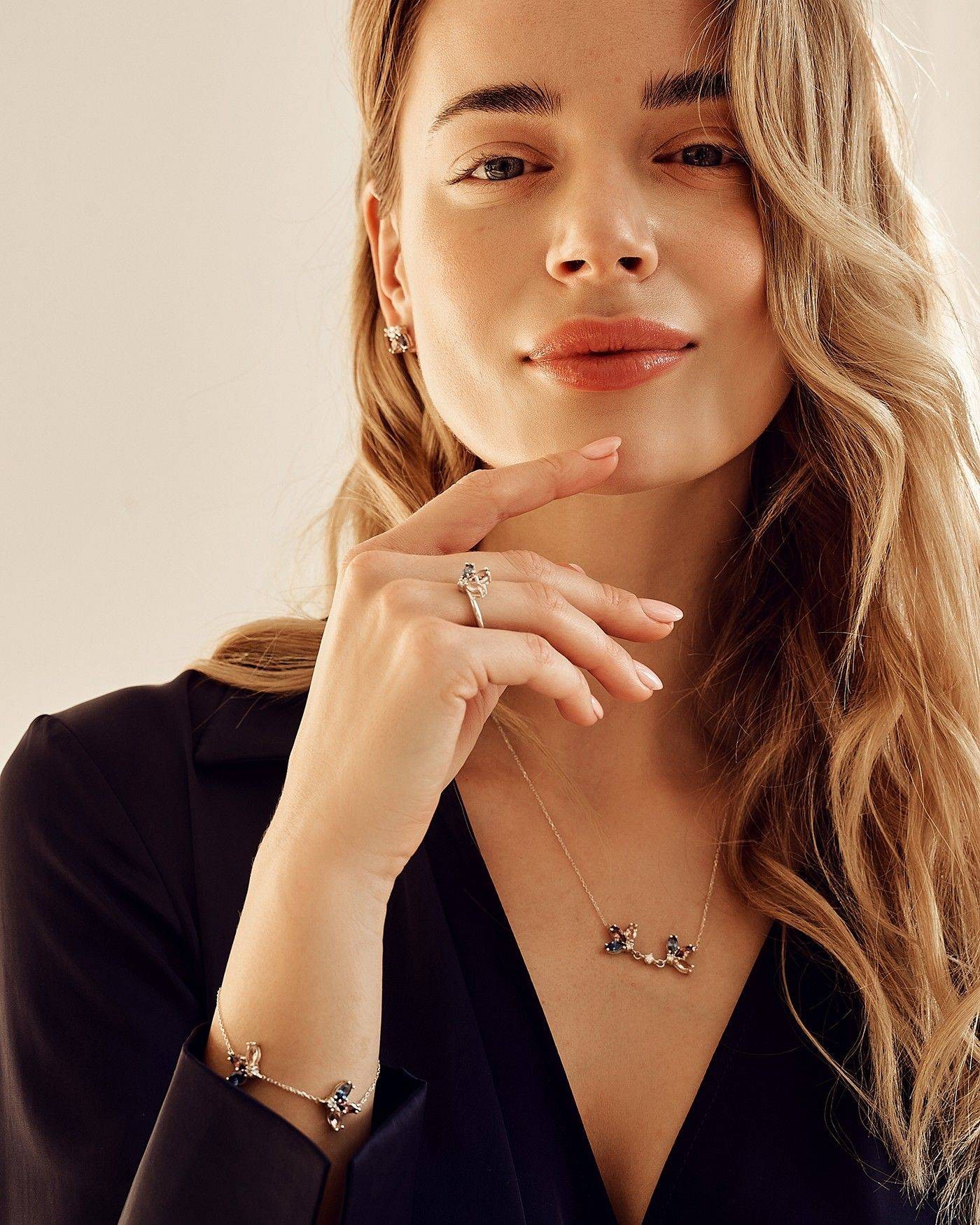 Blume Armband Fiore mit Rhodolith und Saphir  - 1