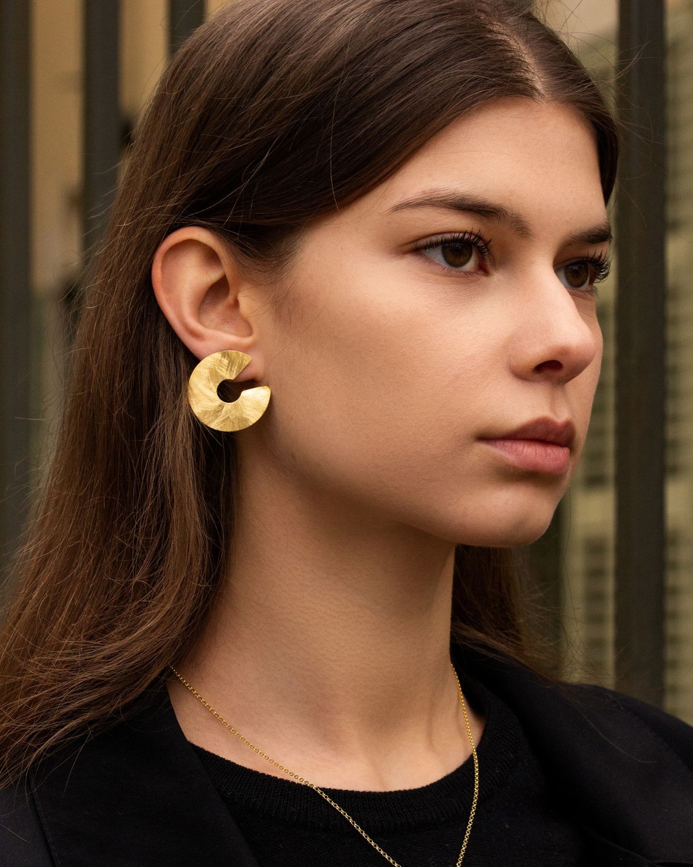 18k gold-gilded handsatinated Luna earrings  - 3