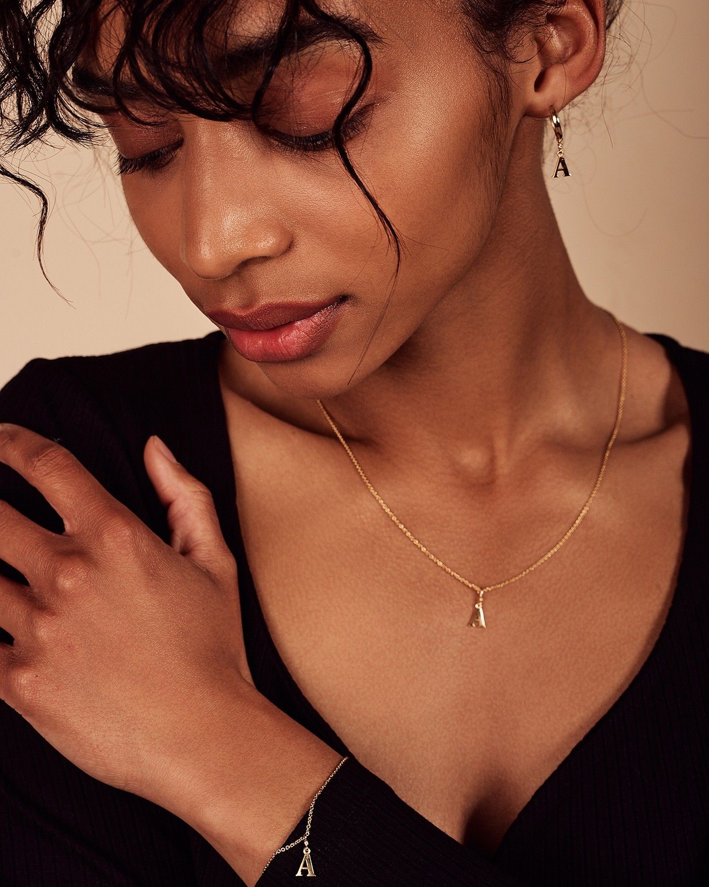 Naszyjnik Alfabeto z białą cyrkonią  - 3