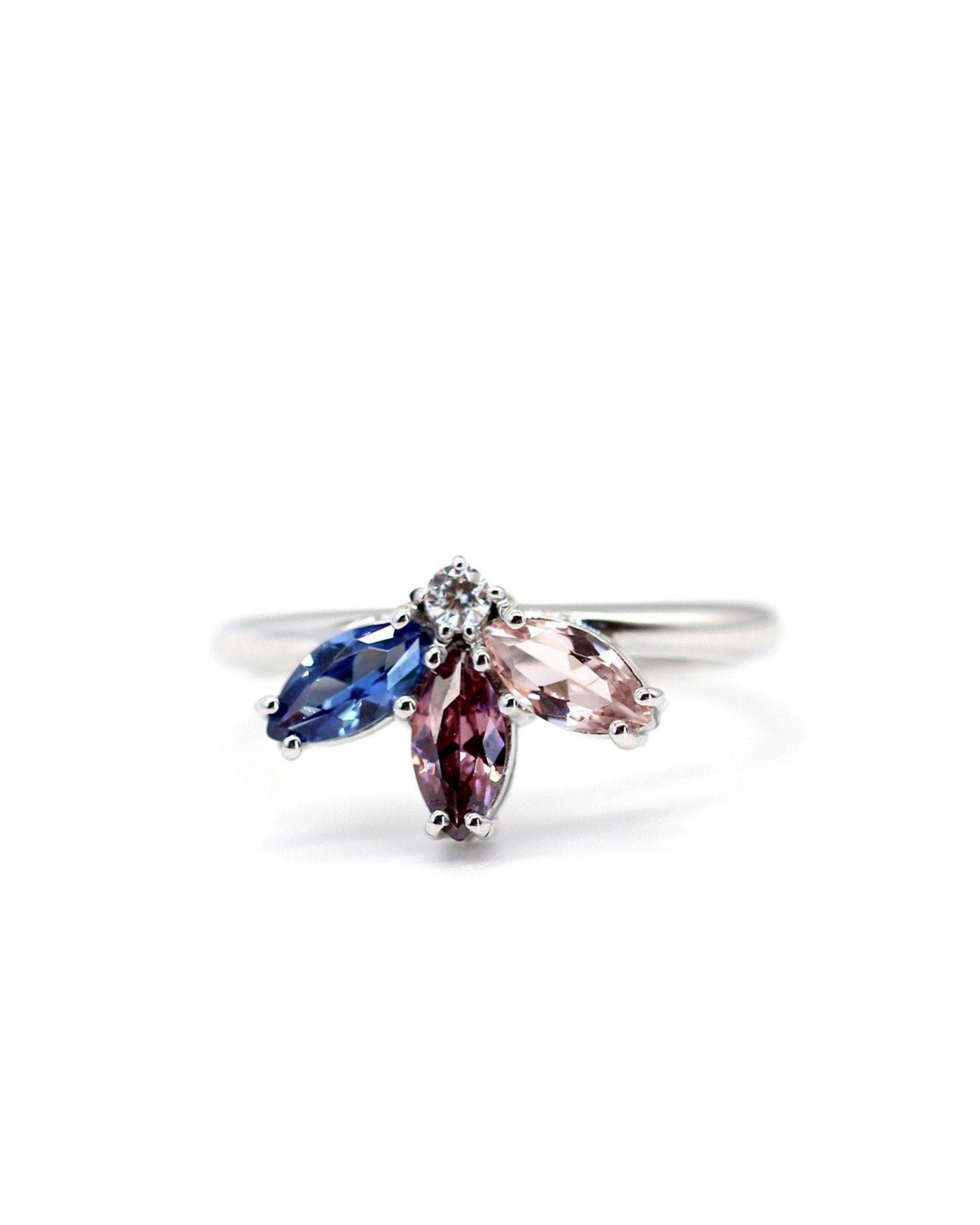 Flower Ring Fiore with Rhodolite and Sapphire  - 3