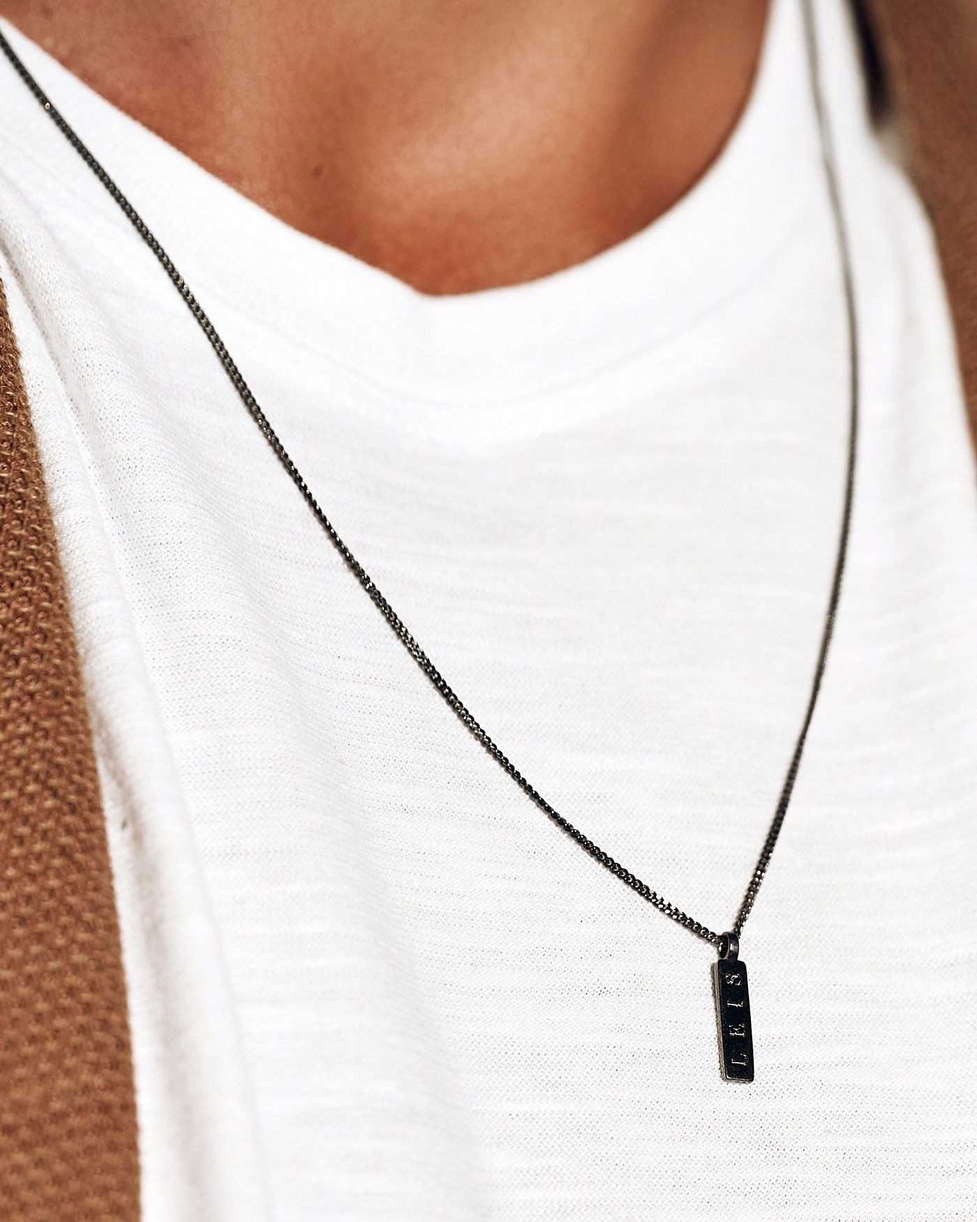 Men's dark silver Minimal necklace  - 4
